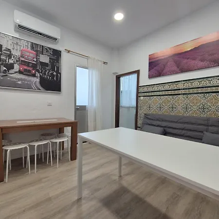 Casa Deluxe Gran Plaza * Севилья