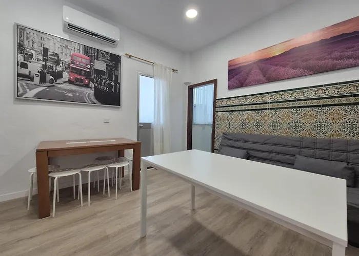 Casa Deluxe Gran Plaza * Севилья